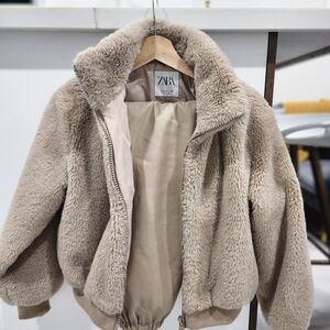 ZARA Girls Tan Faux Fur Jacket And matching Faux Leather Pants Size 9-10